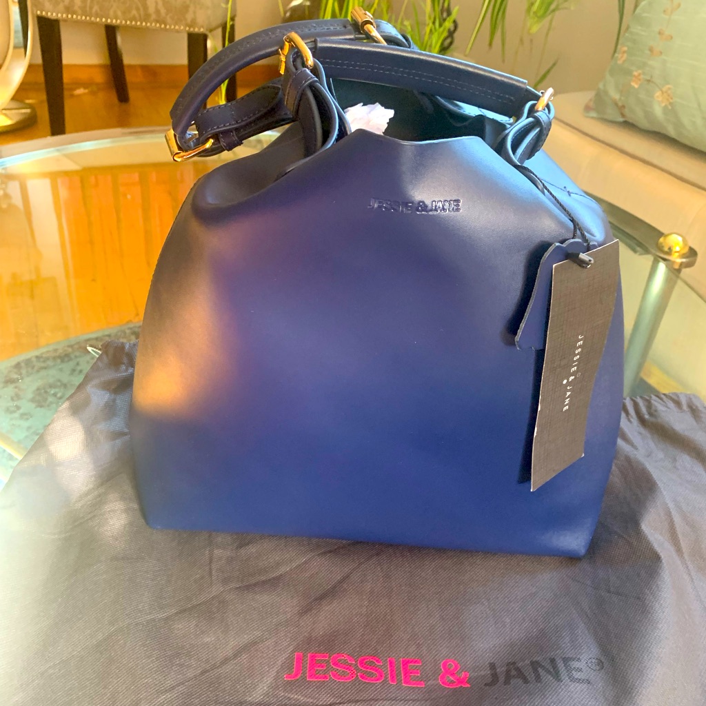 Jessie & Jane” Blue Leather Bucket Handbag W/Detachable Strap & Dusk Bag
